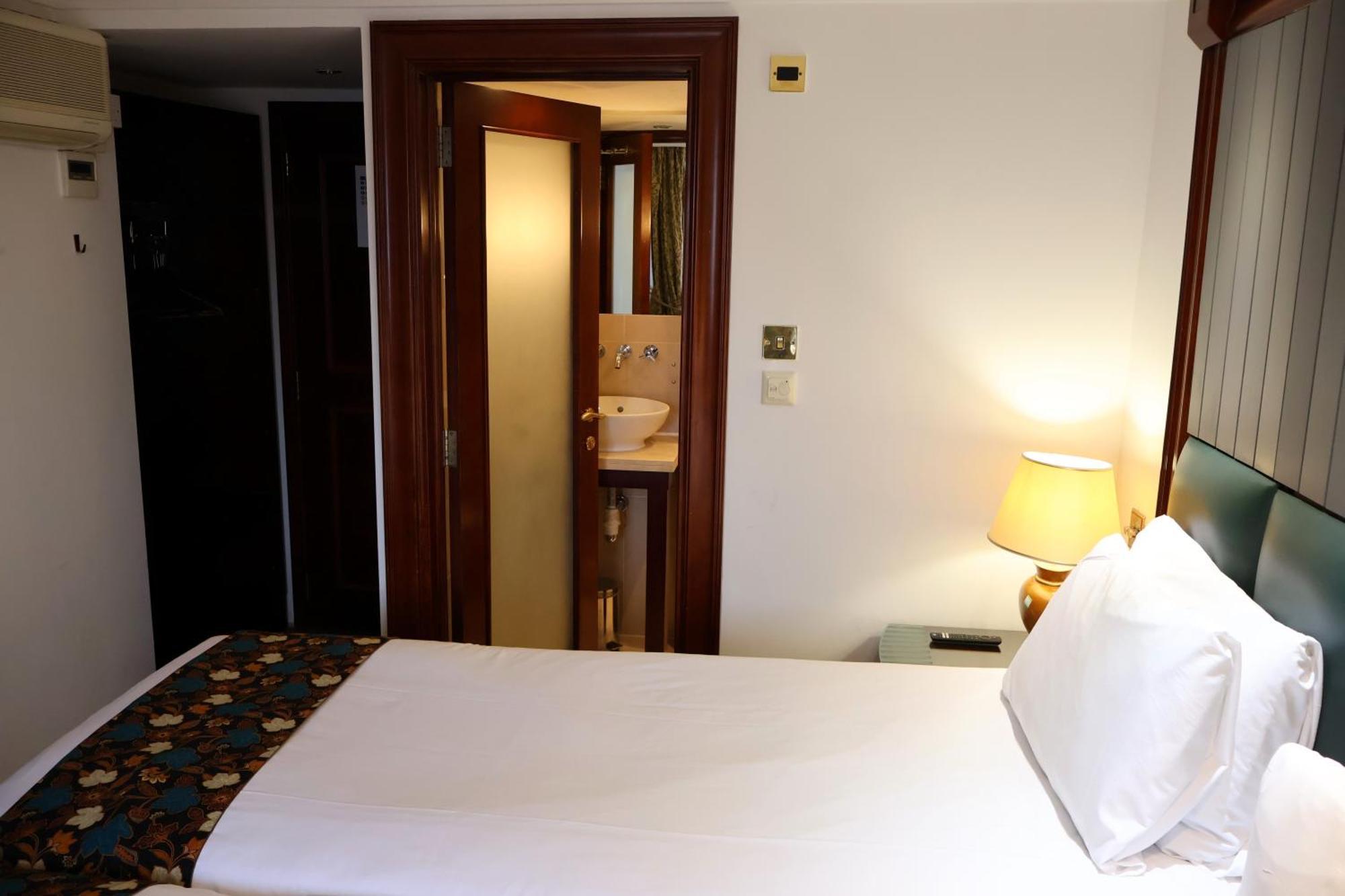 Dreamtel Kensington Londra